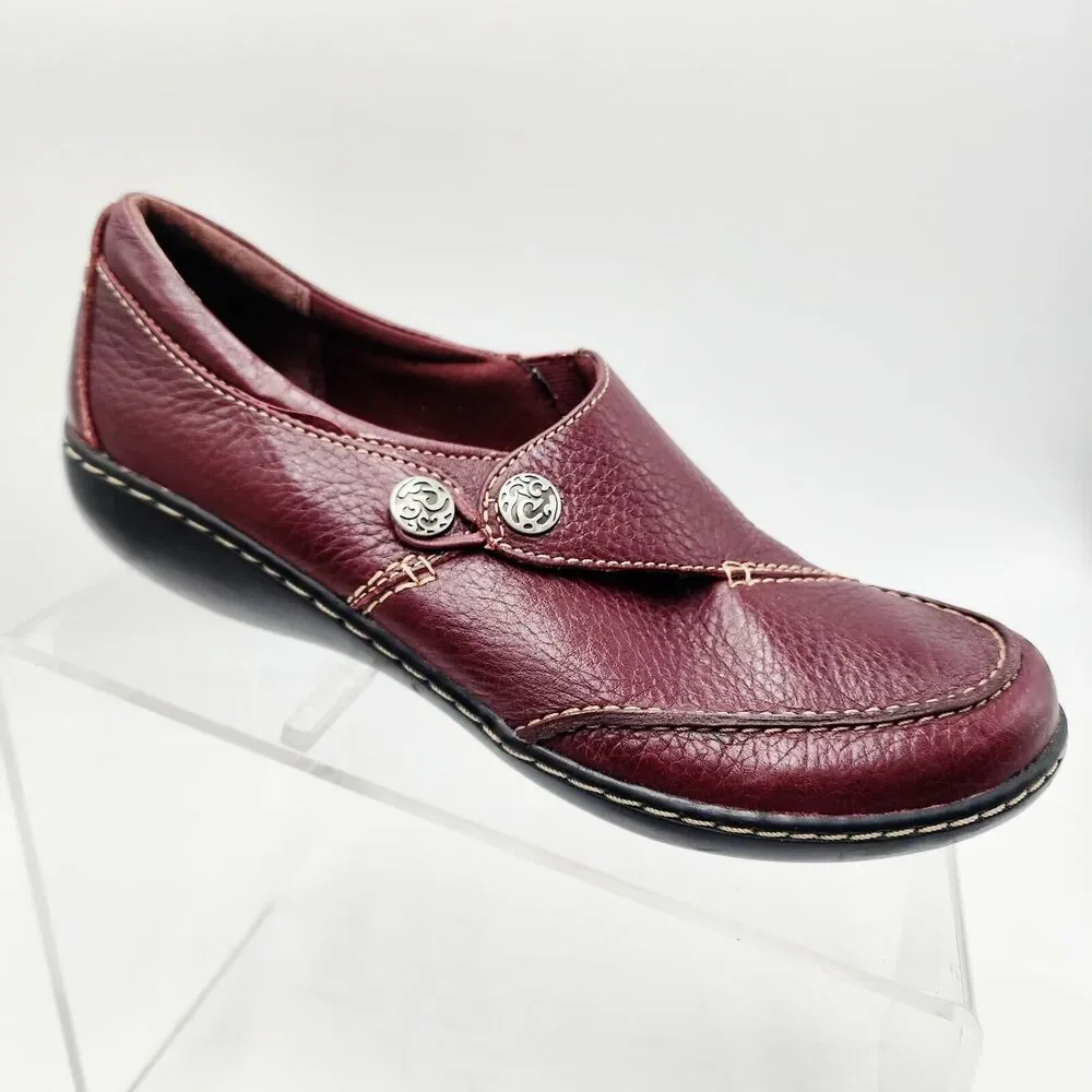 Clarks Bendables Women's Button Loafer Sz 9 Narrow Red Leather Slip On Comfort